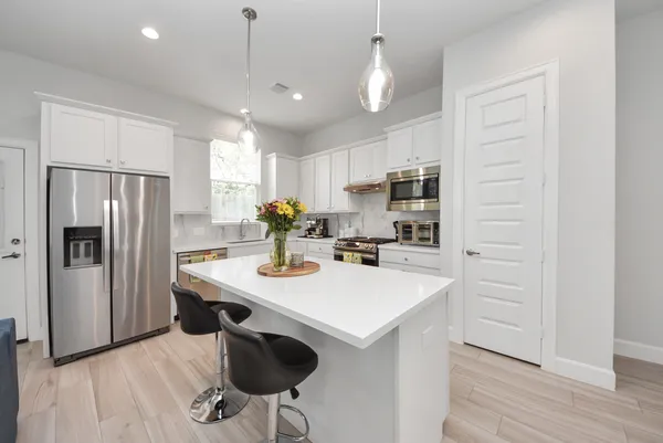 $2,750 | 506 West Donovan Street, Unit F, Houston, TX 77091