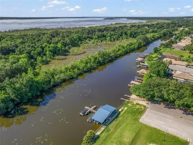 $559,900 | 39819 Grove Heights, Lady Lake, FL 32159