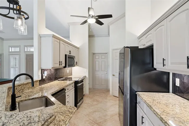 $559,900 | 39819 Grove Heights, Lady Lake, FL 32159