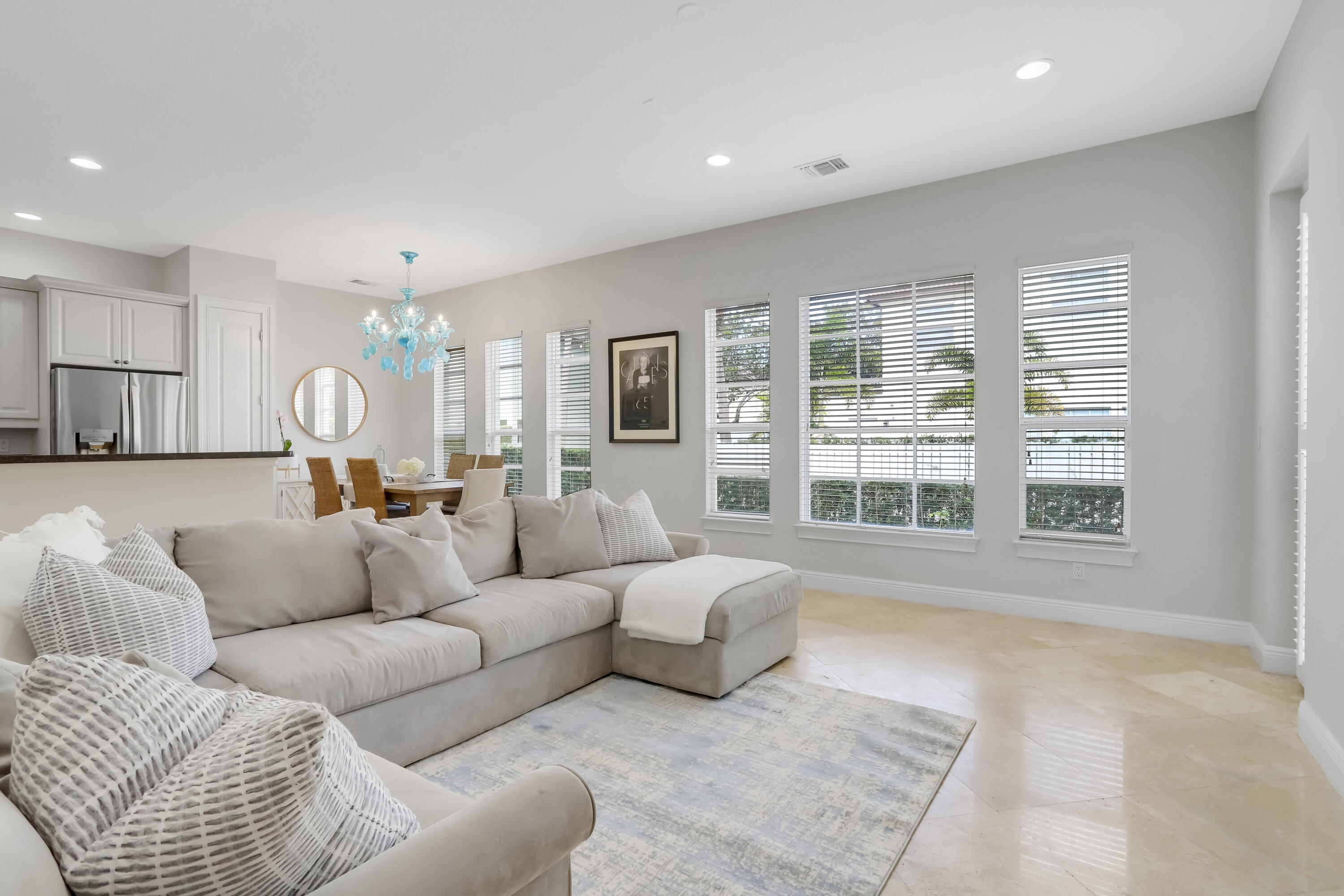 90 Via Floresta Drive Boca Raton, FL 33487 - Photo 5 of 31 IMG_0518