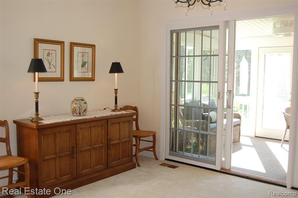 1504 Ford Court Rochester, MI 48306 - Photo 13 of 25 Ford Ct. 1504 010.JPG