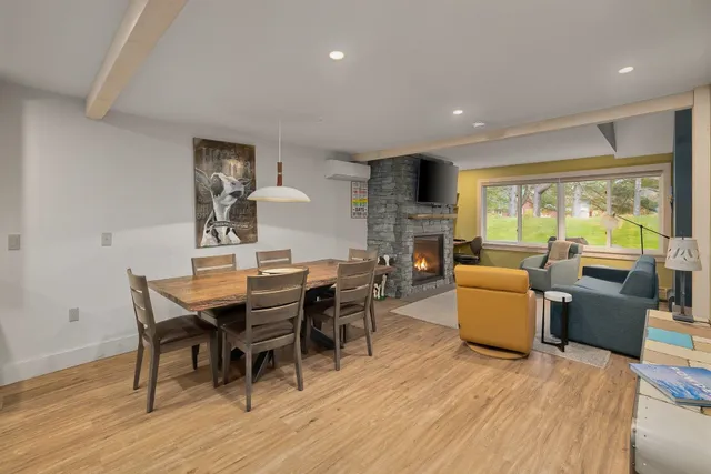 $589,000 | 55 Village Green Drive, Unit 3D, Stowe, VT 05672