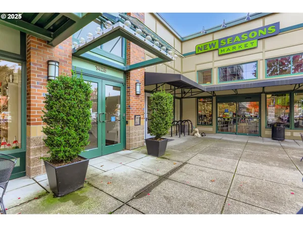 $295,000 | 1425 Northeast 61st Avenue, Unit 310, Hillsboro, OR 97124