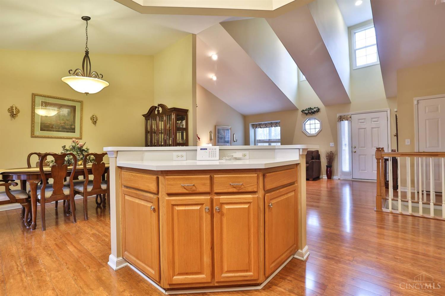 5671 Samver Road Cincinnati, OH 45239 - Photo 13 of 43 Gallery Image 13
