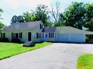 393 Chopmist Hill Road Glocester, RI 02814 - Photo 3 of 19