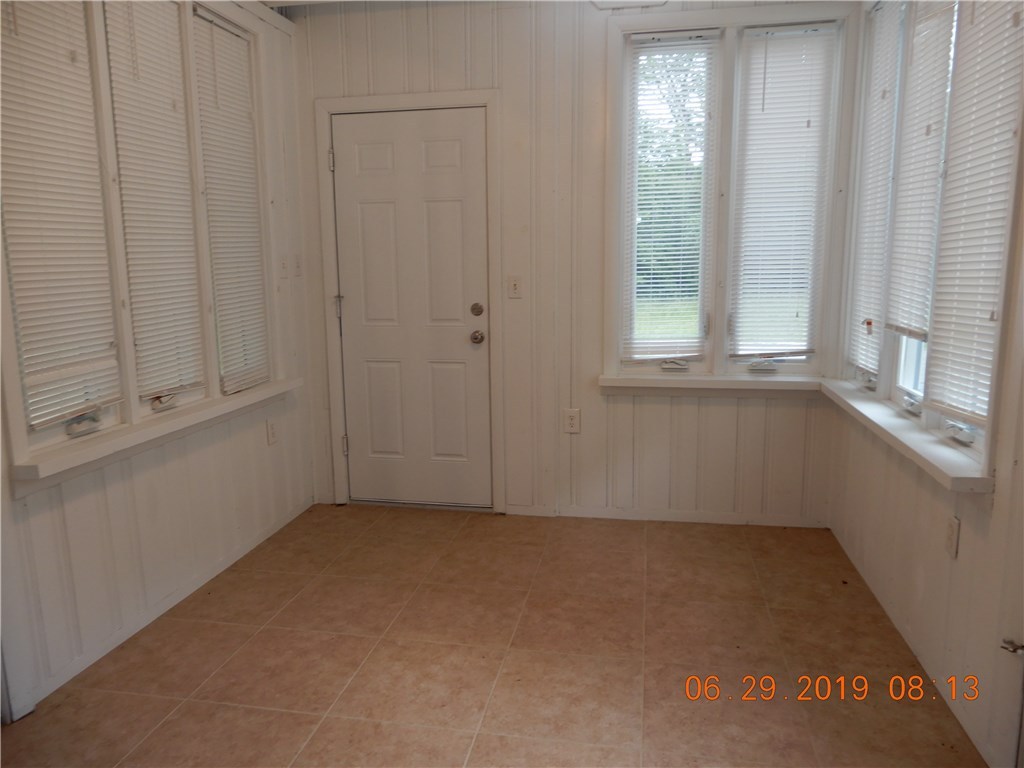 393 Chopmist Hill Road Glocester, RI 02814 - Photo 4 of 19