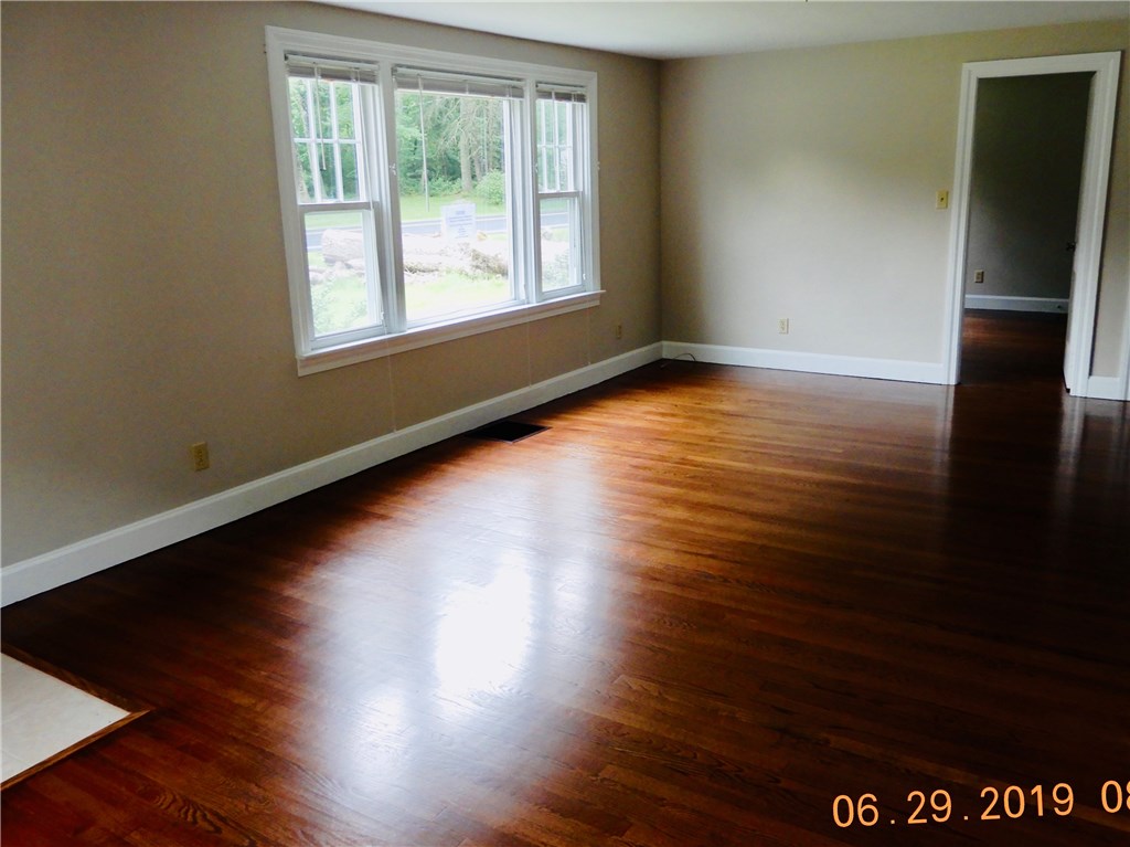 393 Chopmist Hill Road Glocester, RI 02814 - Photo 6 of 19