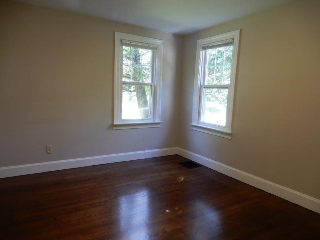 393 Chopmist Hill Road Glocester, RI 02814 - Photo 10 of 19