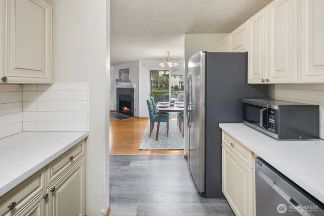 $370,000 | 23810 12th Place South, Unit 504, Des Moines, WA 98198