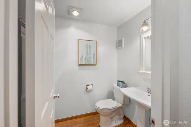 $370,000 | 23810 12th Place South, Unit 504, Des Moines, WA 98198