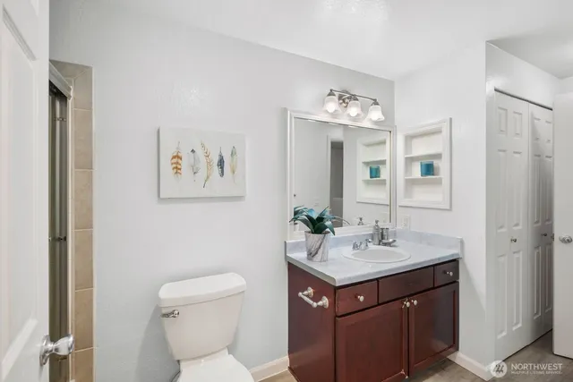 $370,000 | 23810 12th Place South, Unit 504, Des Moines, WA 98198