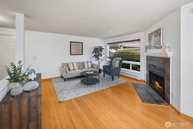 $370,000 | 23810 12th Place South, Unit 504, Des Moines, WA 98198