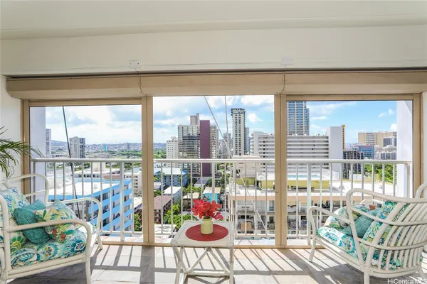 $3,600 | 430 Keoniana Street, Unit 1209, Honolulu, HI 96815