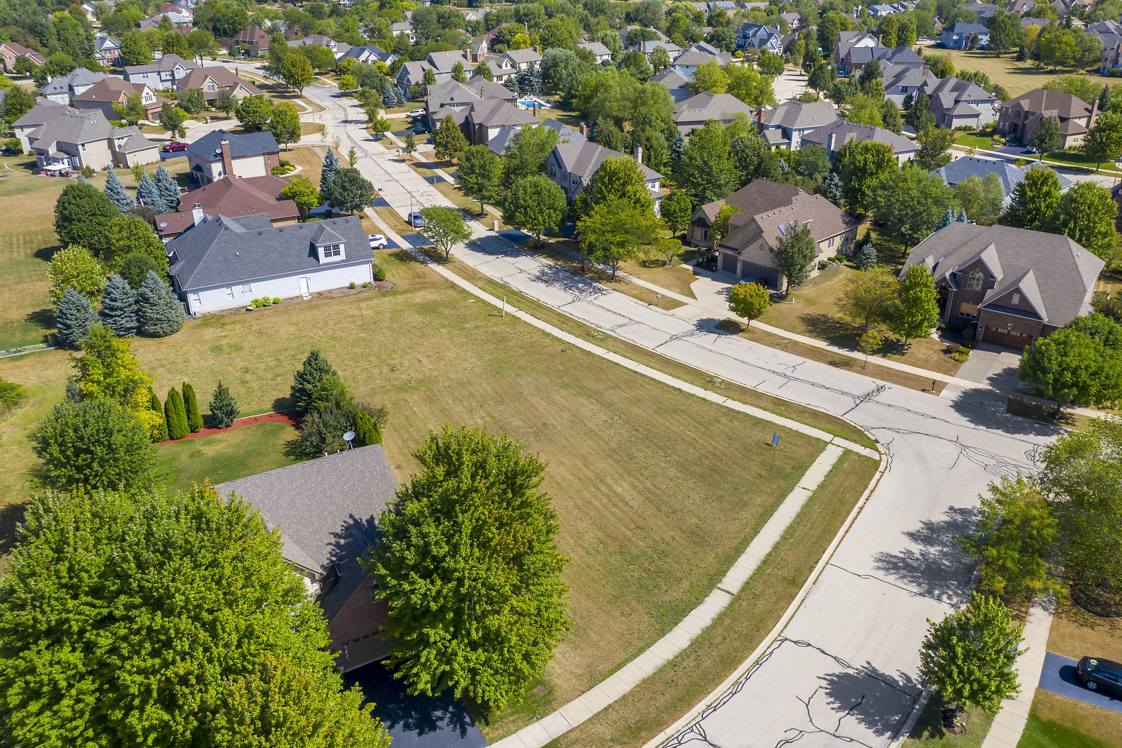 744 Merrill New Road Sugar Grove, IL 60554 - Photo 2 of 6