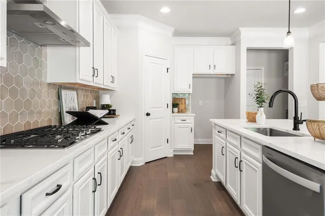 $499,900 | 5575 Overview Drive, Flowery Branch, GA 30542