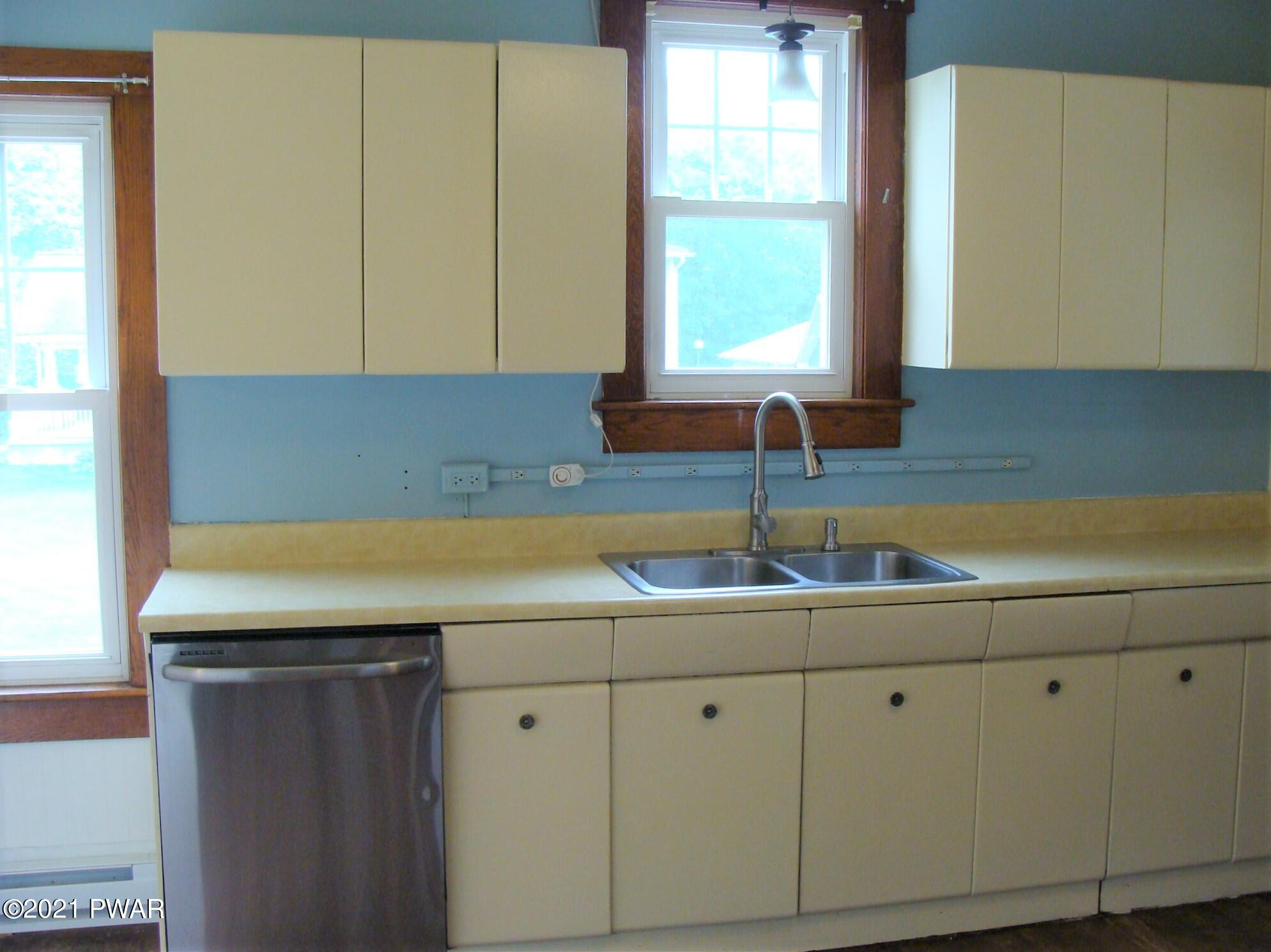 1018 Tresslarville Road Lake Ariel, PA 18436 - Photo 10 of 31