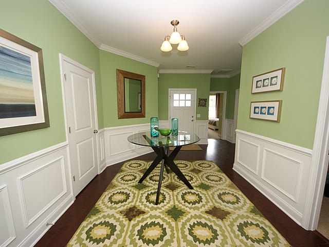 136 Phoebe Road Summerville, SC 29483 - Photo 3 of 13 foyer