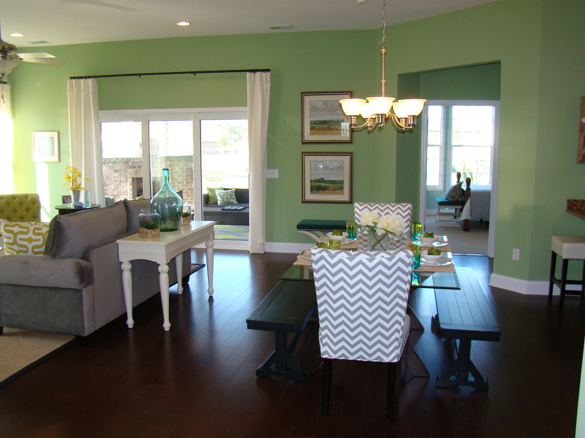 136 Phoebe Road Summerville, SC 29483 - Photo 7 of 13 dining