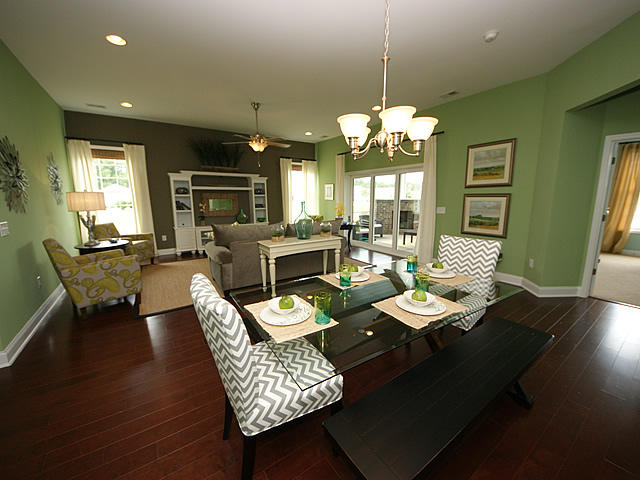 136 Phoebe Road Summerville, SC 29483 - Photo 8 of 13 great room