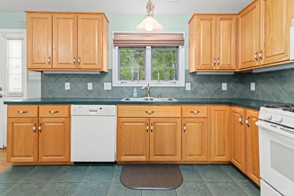 $529,000 | 298 Braxton Ridge Road, Amherst, VA 24521