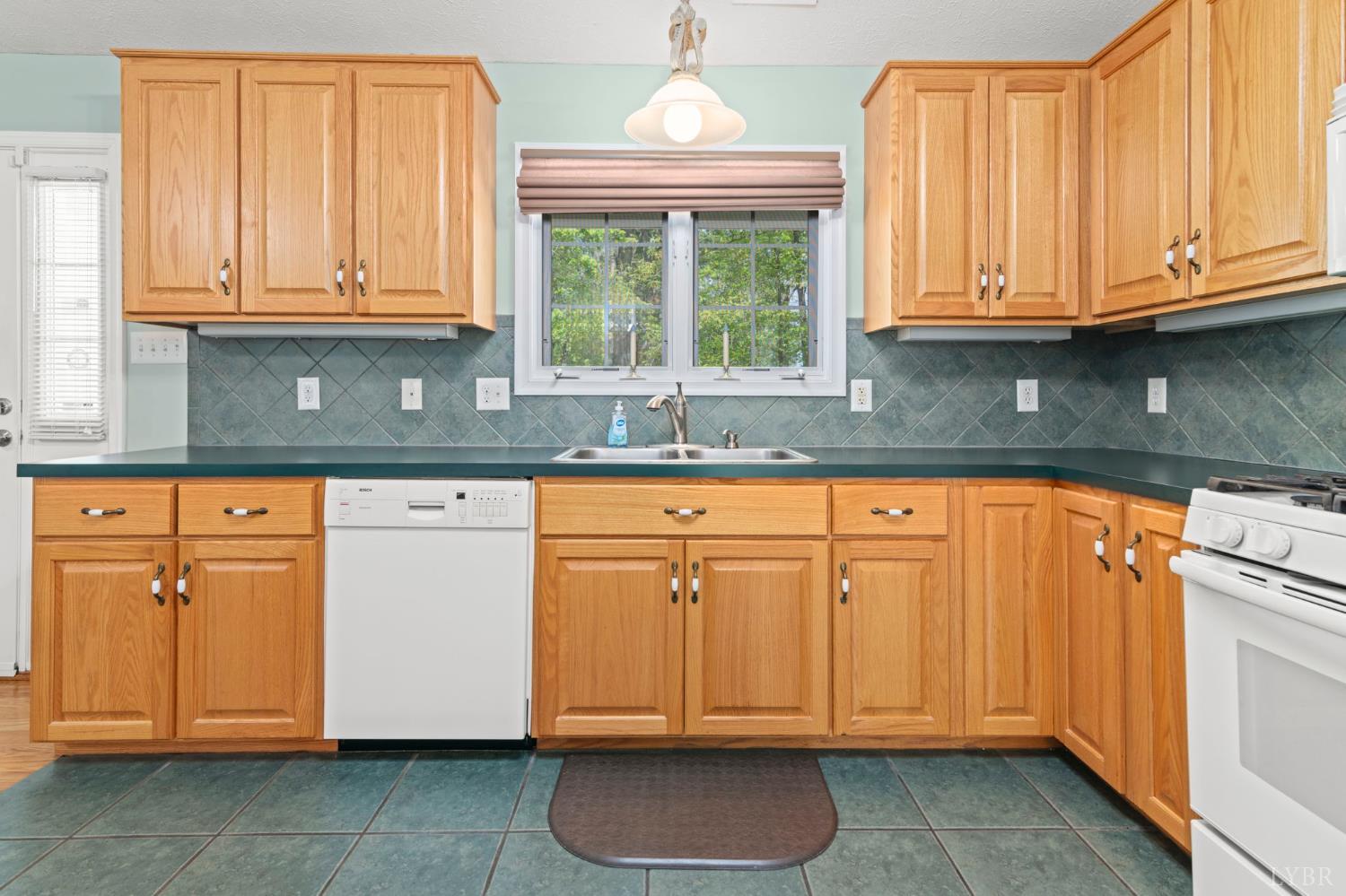 298 Braxton Ridge Road Amherst, VA 24521 - Photo 14 of 56