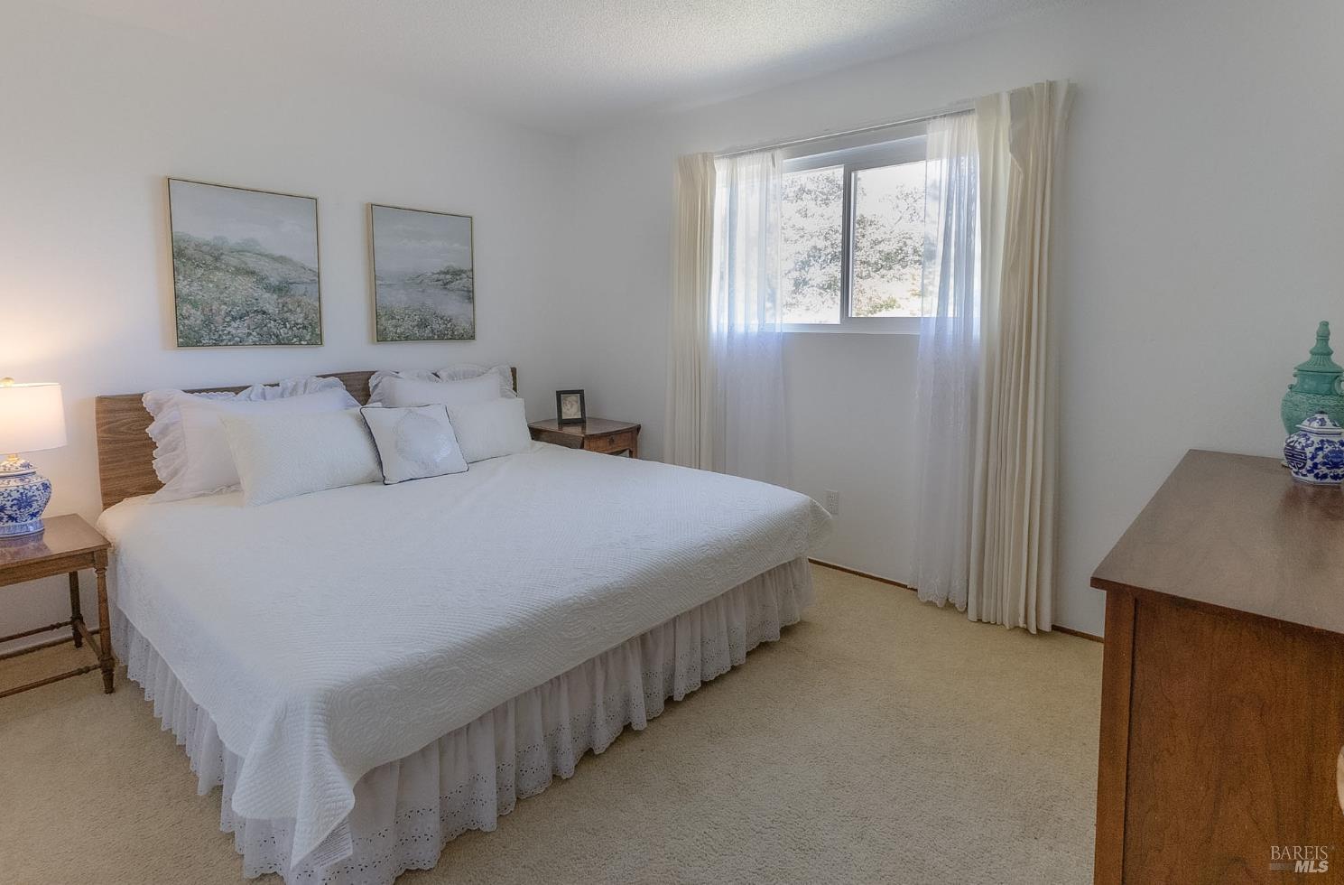 5718 Henning Road Sebastopol, CA 95472 - Photo 19 of 32