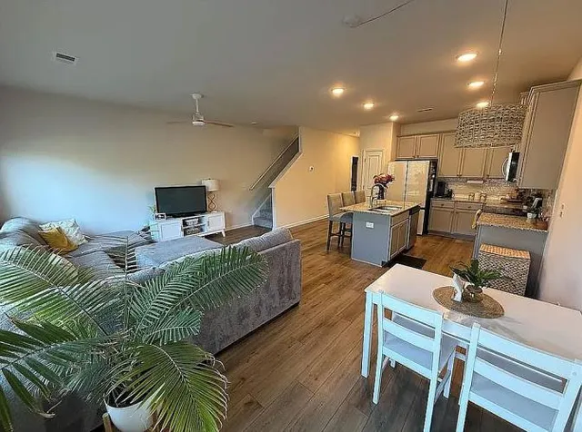 $299,999 | 209 Buckingham Lane, Hoschton, GA 30548