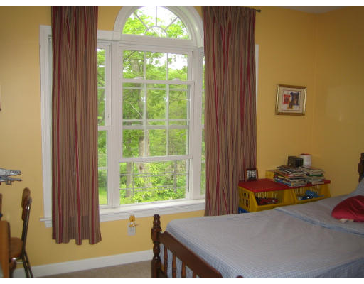 72 Fairview Park Road Sturbridge, MA 01566 - Photo 16 of 19 Gallery Image 16