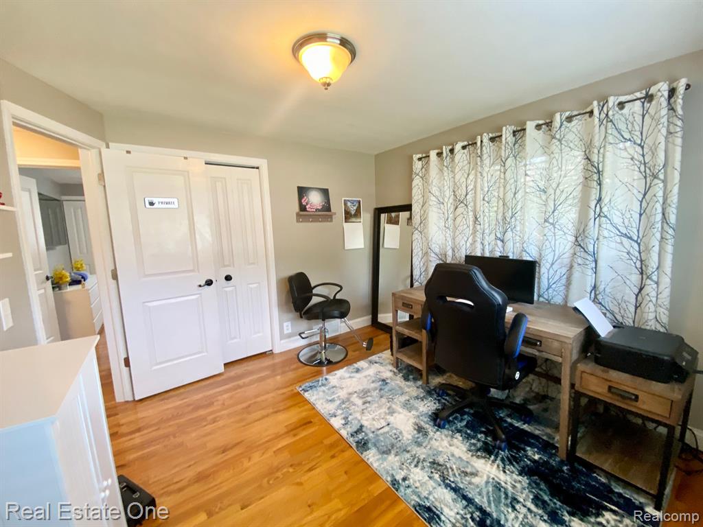 909 1st Street Rochester, MI 48307 - Photo 20 of 64