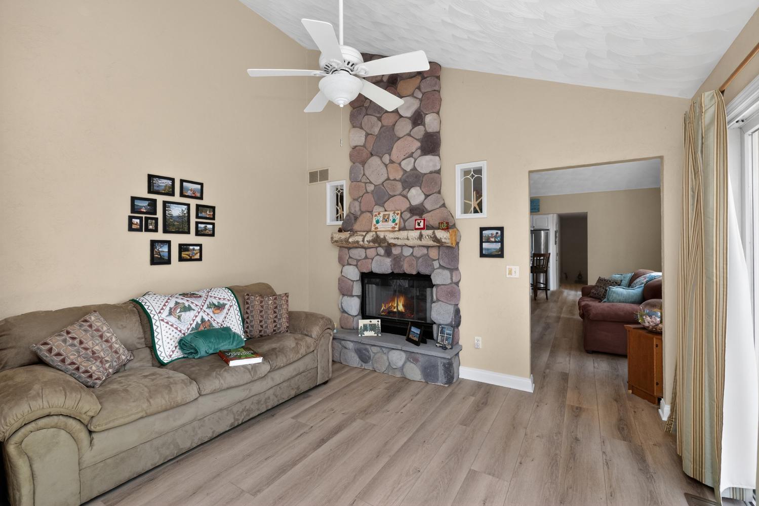 55526 South Thompson Lane Three Rivers, MI 49093 - Photo 11 of 49 55526 S Thompson Ln Three-large-012-032-