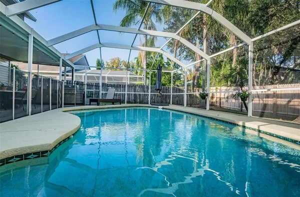 $3,200 | 1806 River Crossing Drive, Valrico, FL 33596