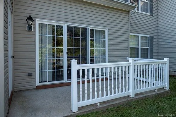 $4,145 | 7 Neal Path, Unit 7, Centereach, NY 11720