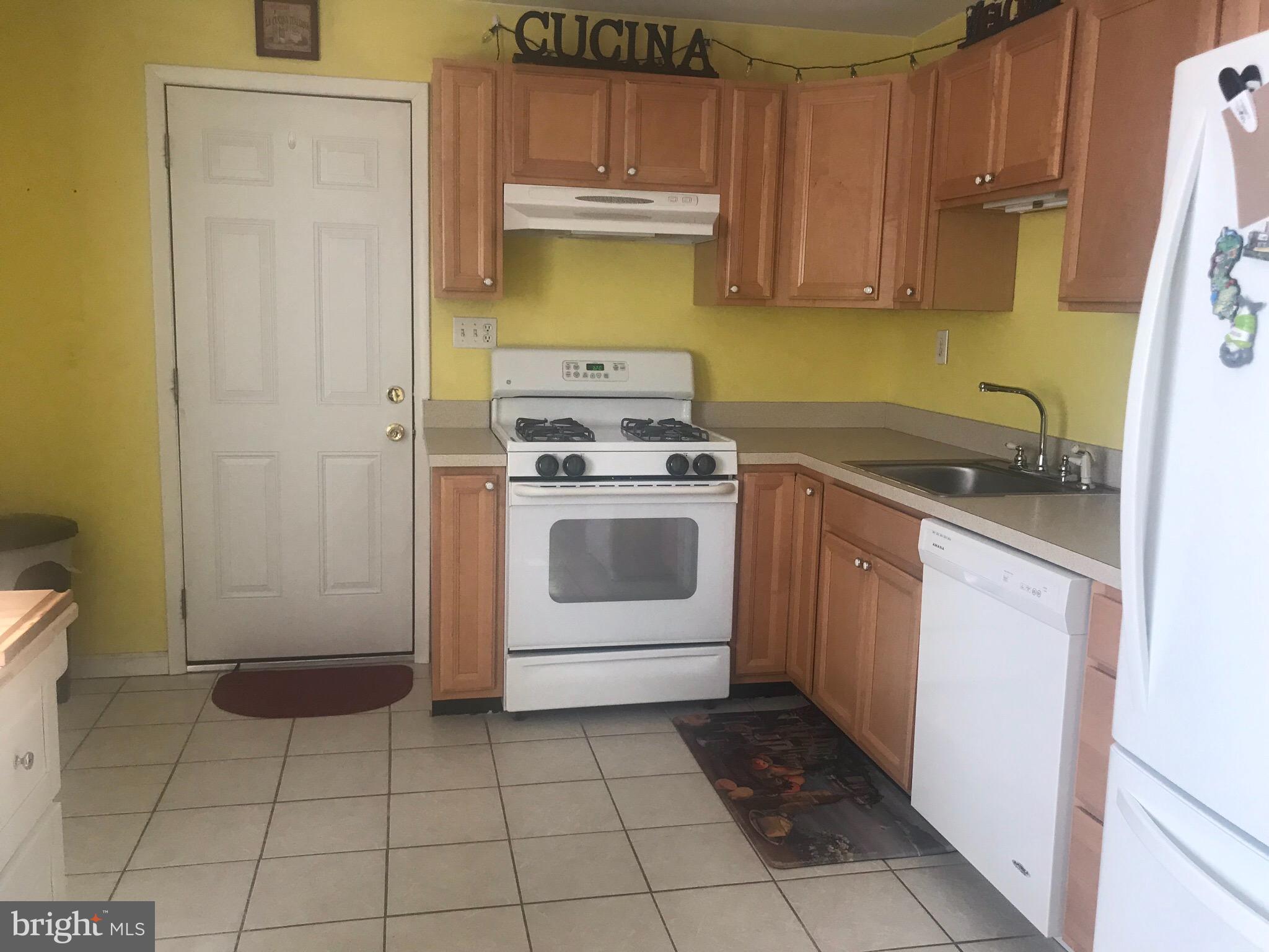11 Billington Road Hamilton, NJ 08690 - Photo 5 of 13