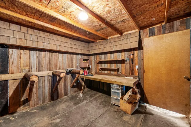 $889,000 | 457619 Highway 95, Careywood, ID 83809