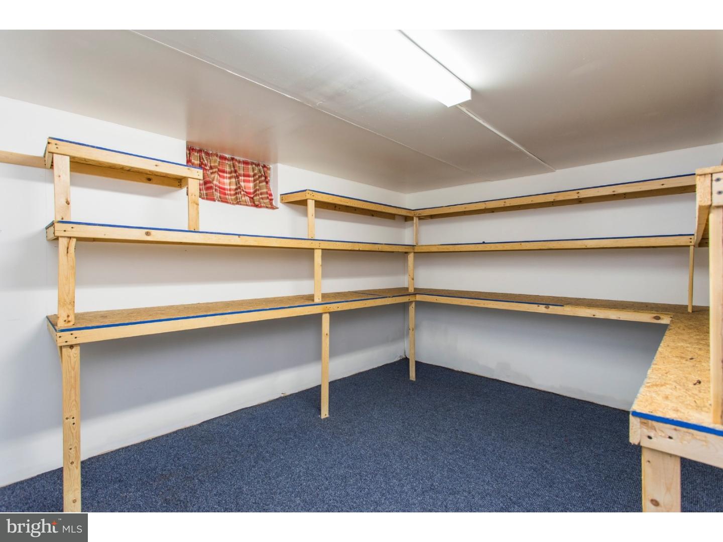 1443 Rothley Avenue Willow Grove, PA 19090 - Photo 22 of 25 Walk-in Closet