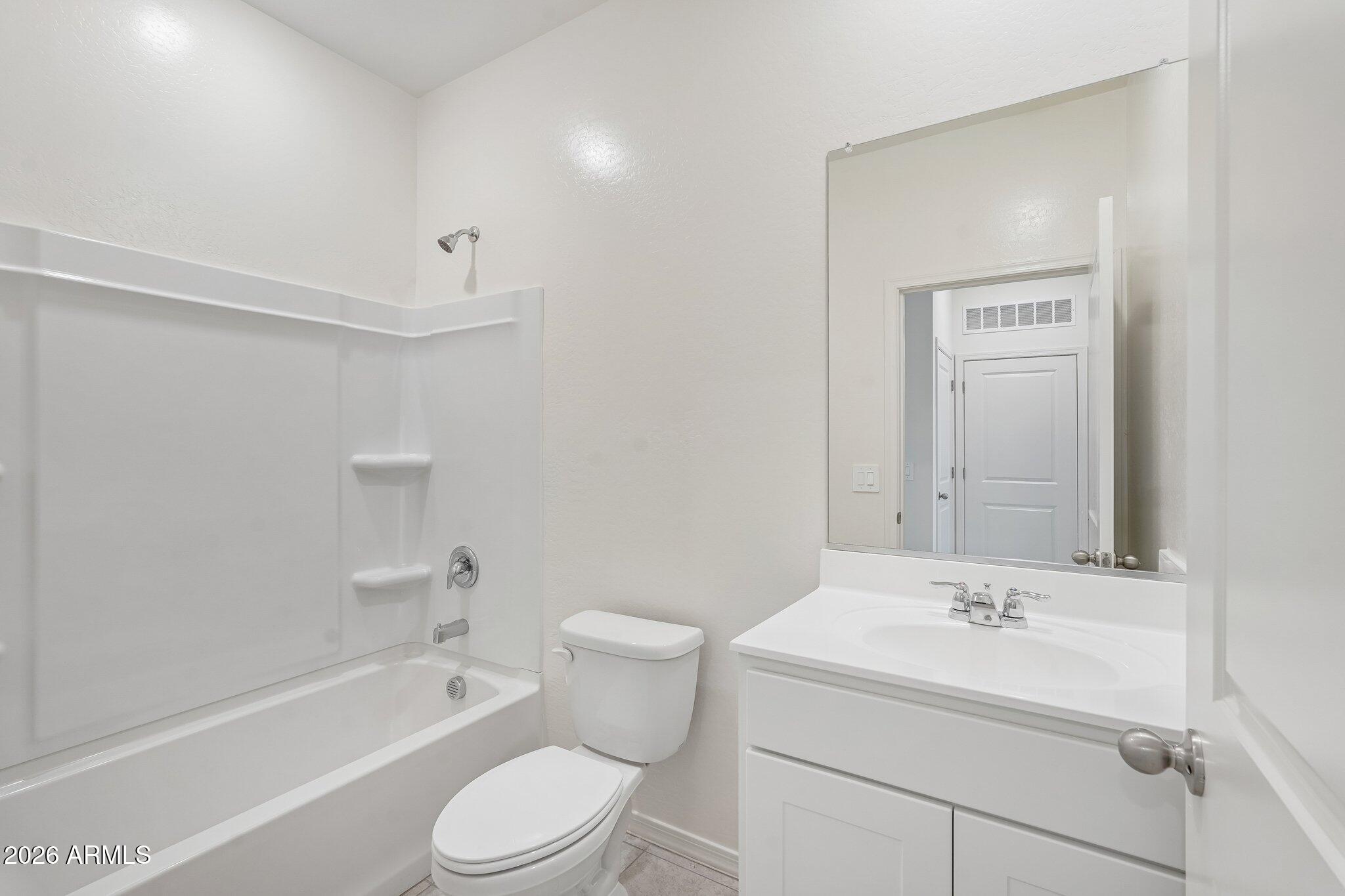7747 West Apollo Road Laveen, AZ 85339 - Photo 3 of 18 SL_Sterling_Bath_B (1.1)