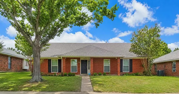 $299,900 | 3509 Beech Street, Rowlett, TX 75089