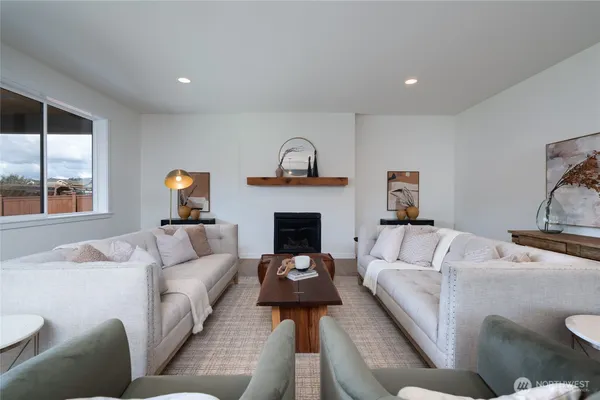 $799,900 | 613 Legacy Way, Sedro-Woolley, WA 98284