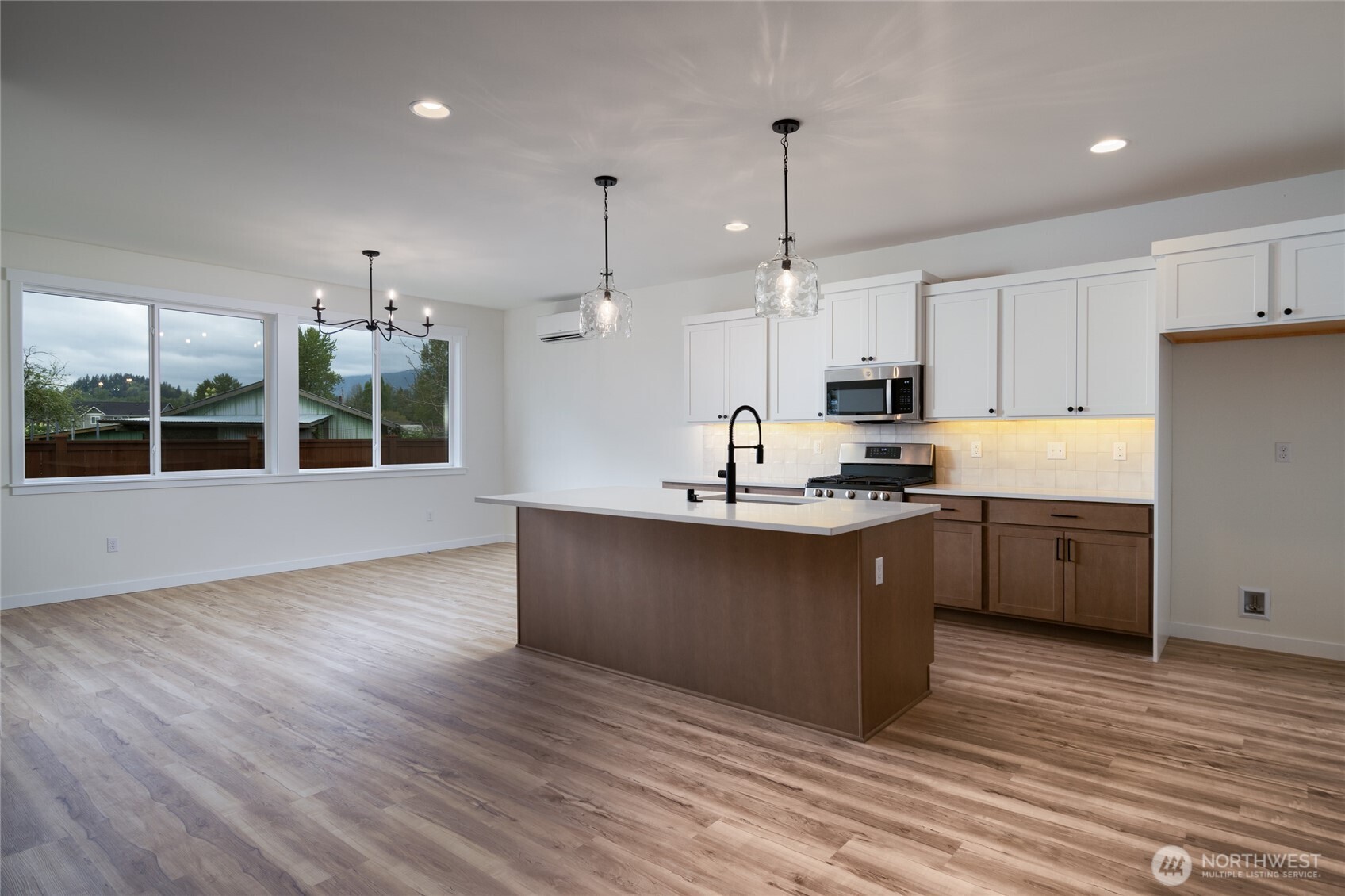 613 Legacy Way Sedro-Woolley, WA 98284 - Photo 10 of 40