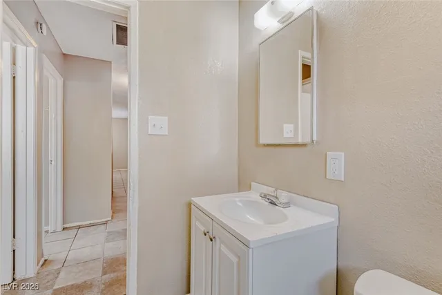 $855 | 2505 Cedar Avenue, Unit 1, Las Vegas, NV 89101