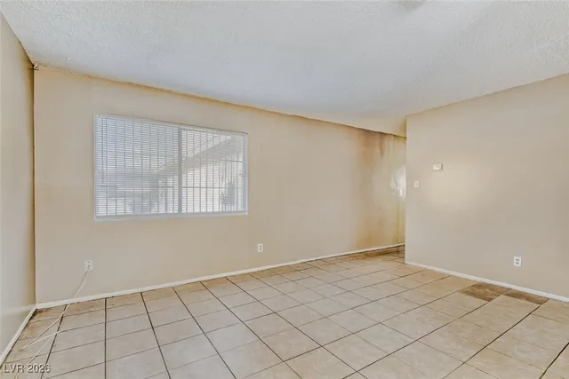 $855 | 2505 Cedar Avenue, Unit 1, Las Vegas, NV 89101
