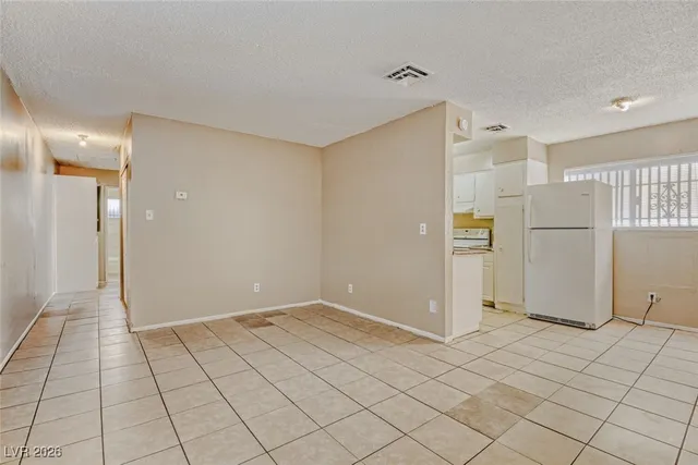 $855 | 2505 Cedar Avenue, Unit 1, Las Vegas, NV 89101