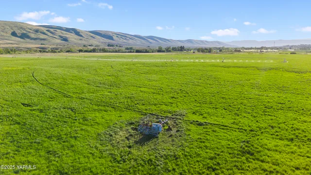 $2,250,000 | 14530 Rutherford Road, Yakima, WA 98903
