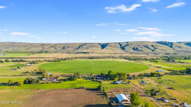 $2,250,000 | 14530 Rutherford Road, Yakima, WA 98903