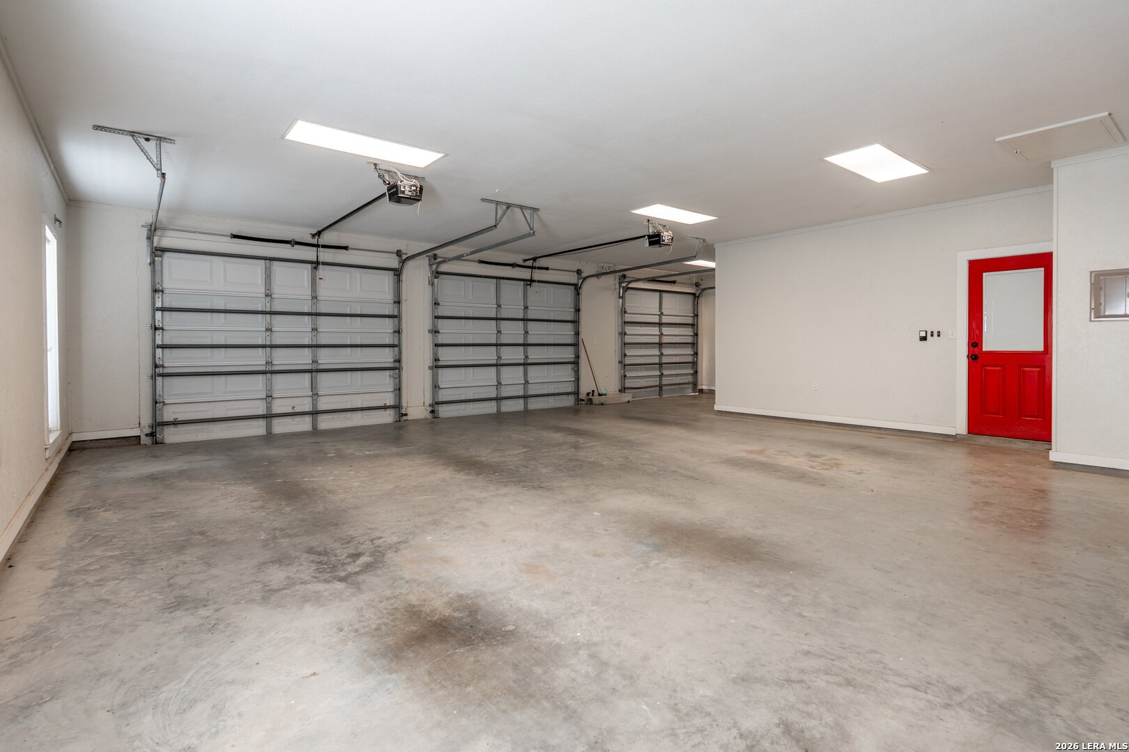 840 County Road 2250 Riviera, TX 78379 - Photo 40 of 45 a view of a garage