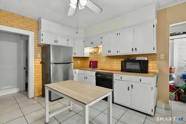 $2,850 | 1440 Wood Avenue, Bridgeport, CT 06604