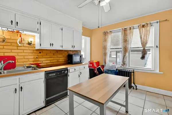 $2,850 | 1440 Wood Avenue, Bridgeport, CT 06604