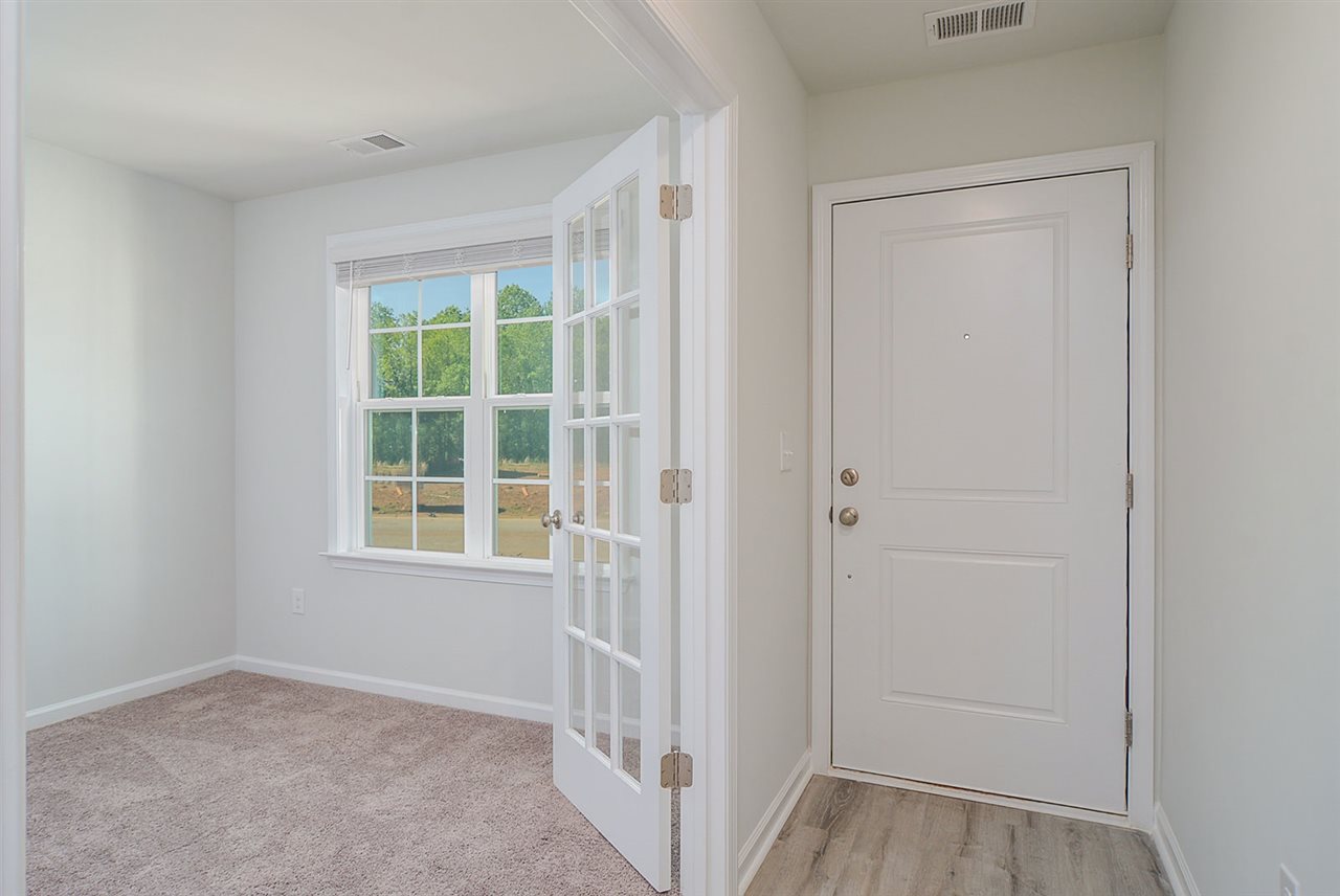 152 Butler Knoll Ct. Court Inman, SC 29349 - Photo 4 of 28