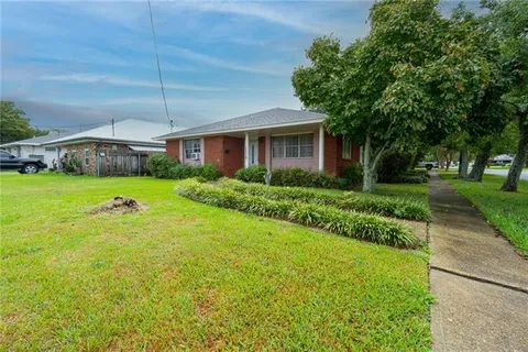 $340,000 | 1820 West Esplanade Avenue, Metairie, LA 70005