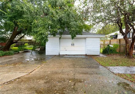 $340,000 | 1820 West Esplanade Avenue, Metairie, LA 70005